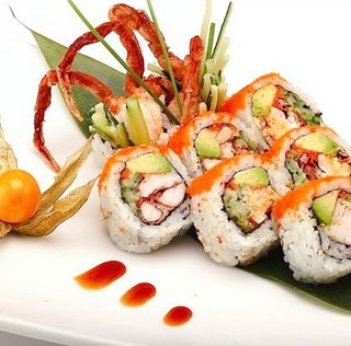 131. Soft shell crab roll (8piezas)