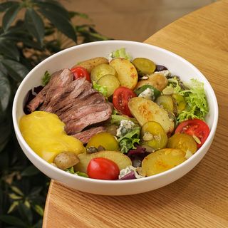 Салат з яловичиною фланк (380г)