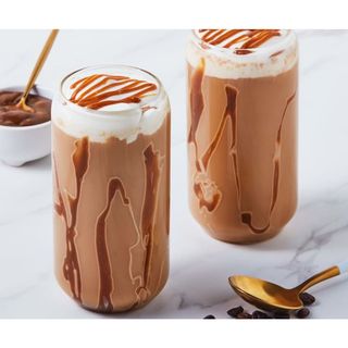 Iced caramel macchiato