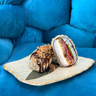 Суші Бургер з тунцем (390г)