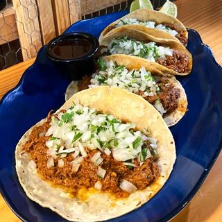 Tacos de Birria (4 Uds.)