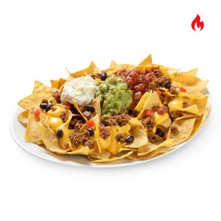 Nachos con Carne y Queso