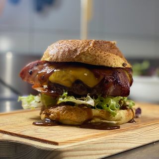 Doble Burguer Esmeraldas