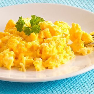 omelele nature ou œufs brouillés