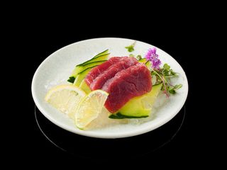 121 Sashimi atún (3 uds.)