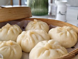 102  Pareno pecivo sa BBQ