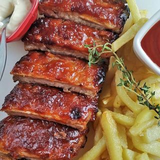 Ración De Costilla A La Bbq