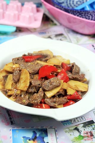 Ternera Con Setas Chinas Y Bambú