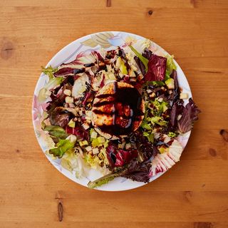 Ensalada de queso de cabra