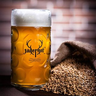 Жива бира Jägerhof Светло (1000мл)