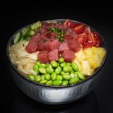 Poke bowl cu ton