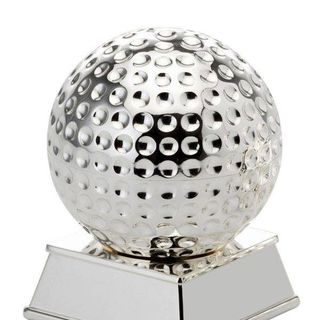 Pusculita argintata glob pamantesc