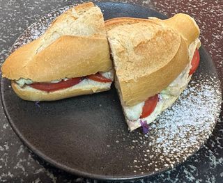 Bocadillo De Pechuga De Pollo