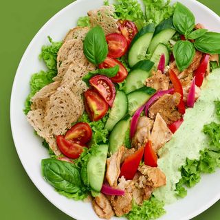 Салат з куркою кебаб (350г)