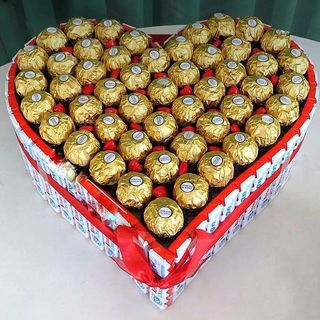 Cutie inima dulciuri