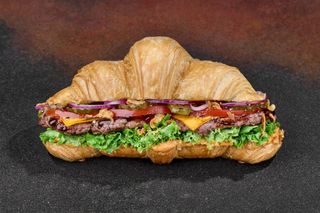 Croissant Cheeseburger