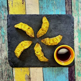 Gyozas de Pollo al Curry