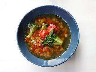 Овочевий суп мінестроне (~320g)