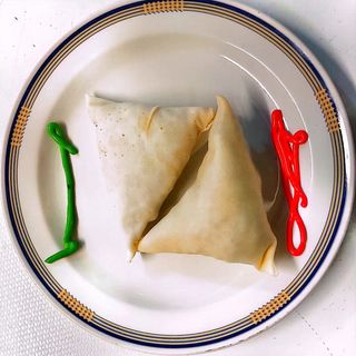 Meat Samosa (2 Pzs.)
