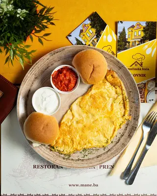 Omlet sa šunkom i sirom