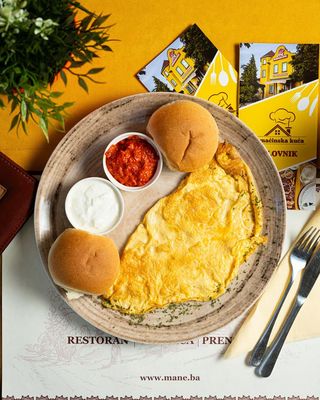 Omlet sa šunkom i sirom