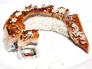 Запеченный ролл "Дракон"