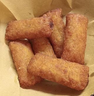 Fagottini di patate ripiene di formaggio alle erbe