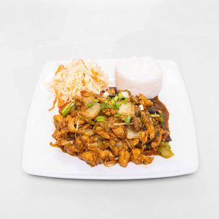 Kurczak z ryżem i surówką  w pięciu smakach