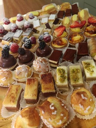 Vassoio 300 g pasticceria mignon assortita