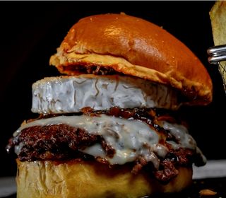 Burger La Cabreta Deluxe Doble Smash Lacy Edge (90 G.)