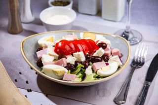 Salată Bulgărească