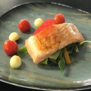 Salmón A La Plancha