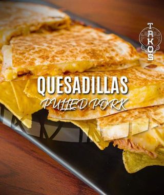 Quesadillas De Tinga