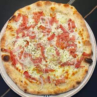 PIZZA BIANCA CARBONARA (30Cm.)