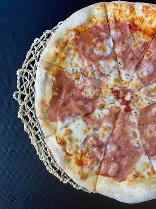Pizza jamón (33 cm.)