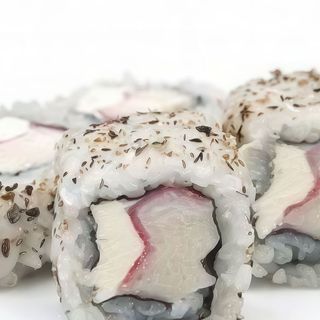 Uramaki kani 8 unidades