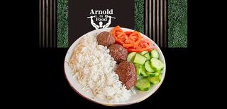 Комбо телешки кюфтета с гарнитура + Кока-Кола