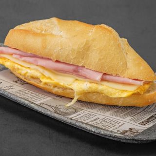 Bocadillo De Tortilla Francesa