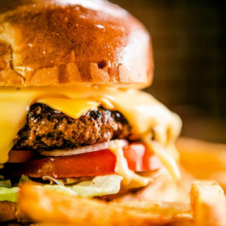  CLASSIC CHEESEBURGER 