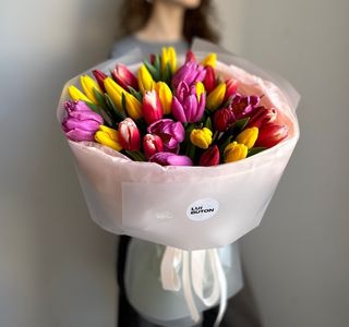 35 тюльпанов