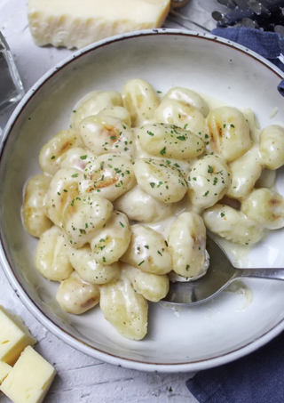 Gnocchi Verdes De Rúcula Con Crema De Gorgonzola