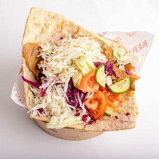 Kebab w bułce tureckiej