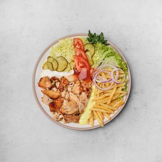 Kebab de pui la farfurie