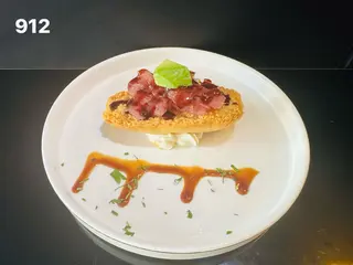 912. Tonno bruschetta