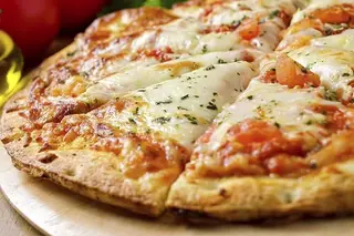 Pizza Hawaina Atún (Mediana)