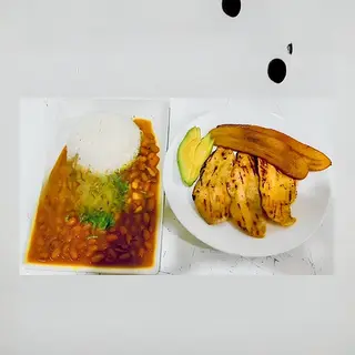 Arroz Con Menestra y pollo
