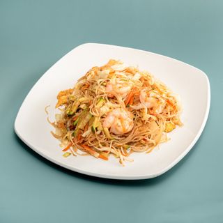 Spaghetti di riso con gamberi