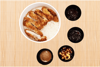 Katsu de pollo con arroz + salsa a elegir
