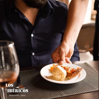 Tarte de Maçã com Bola de Gelado