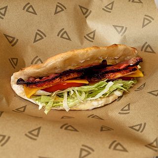 Piadina O Bocata Lomo Cerdo